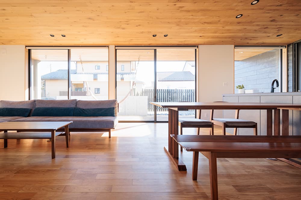 ウチとソトがつながる平屋の家