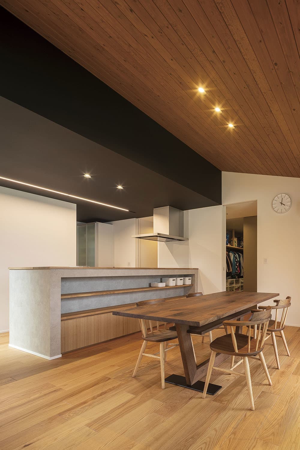 二層のスキップフロアのある 平屋の家