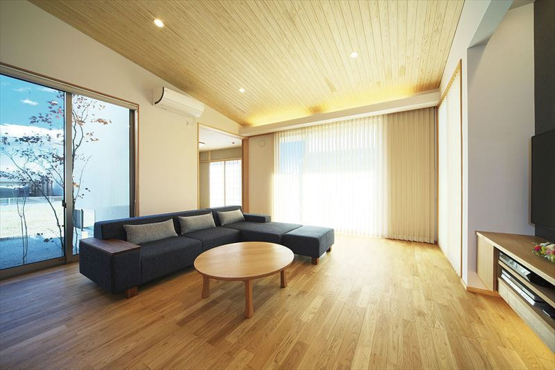 自然素材をふんだんに使ったLDK