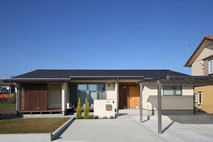 落ち着きのある平屋の家