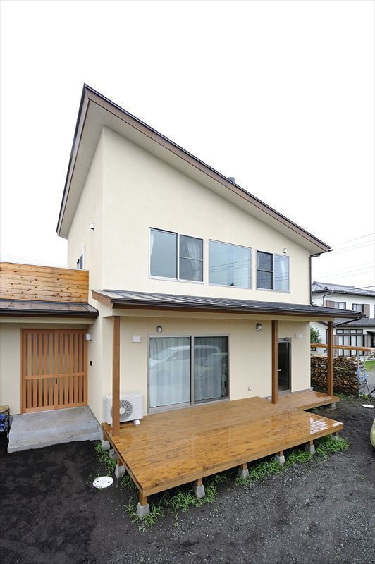 ツナガリに配慮した2世帯住宅