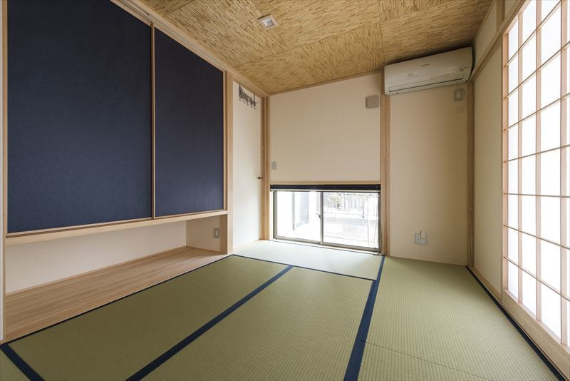 天井はヨシ天井